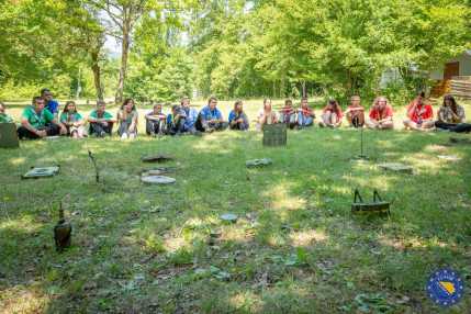 202607_aknatudatosság_előadás_Mostar_EUFOR (4)