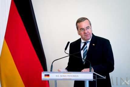 20260925_német-magyar_védelmi_miniszteri_sajtótáj_SZH7628
