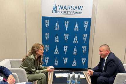 202610_Varsói Biztonsági Fórum_2