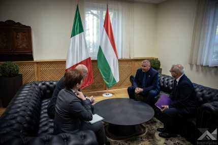 20261023Hungarian_Italian_MinisterOfDefense-FD-08