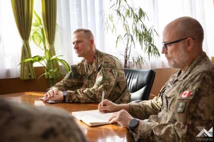 20261021_NATO_latogtas_Szentendre_HM_SzHZs-12