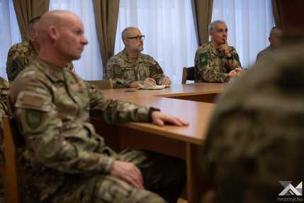20261021_NATO_latogtas_Szentendre_HM_SzHZs-18