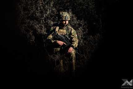 261028_0pont-Brave warrior_PAK_-9