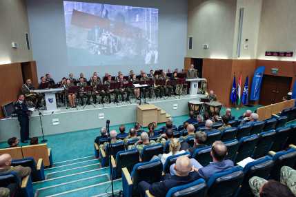 202610_október_23_megemlékezés__NATO_JFTC (5)
